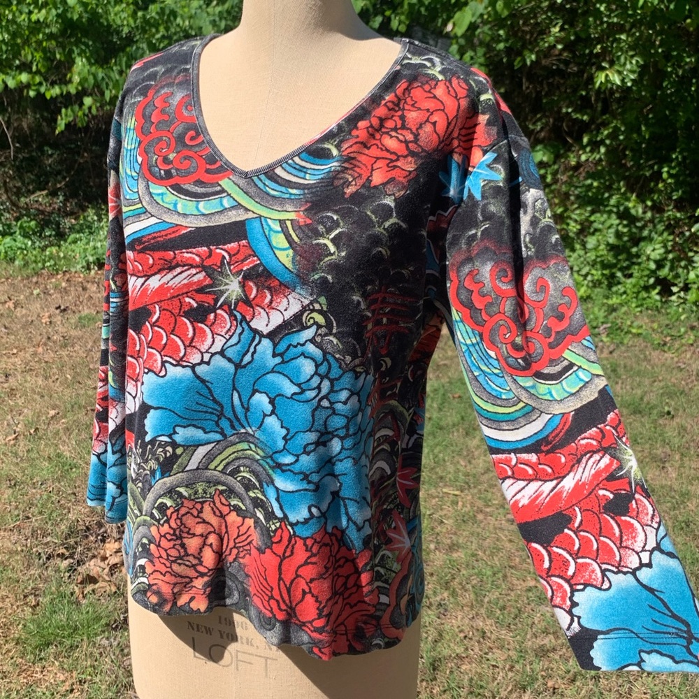Vintage Tattoo Design V-Neck Tee - Picture 11 of 14